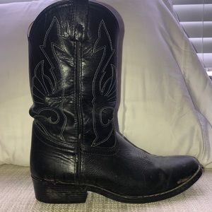 Black cowboy boots
